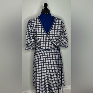 Max Studio faux wrap dress with daisies. Size small.